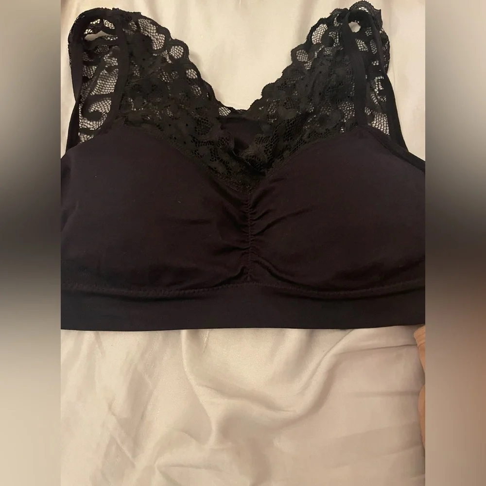 NWOT- set of 2 - bralettes - Picture 2 of 5